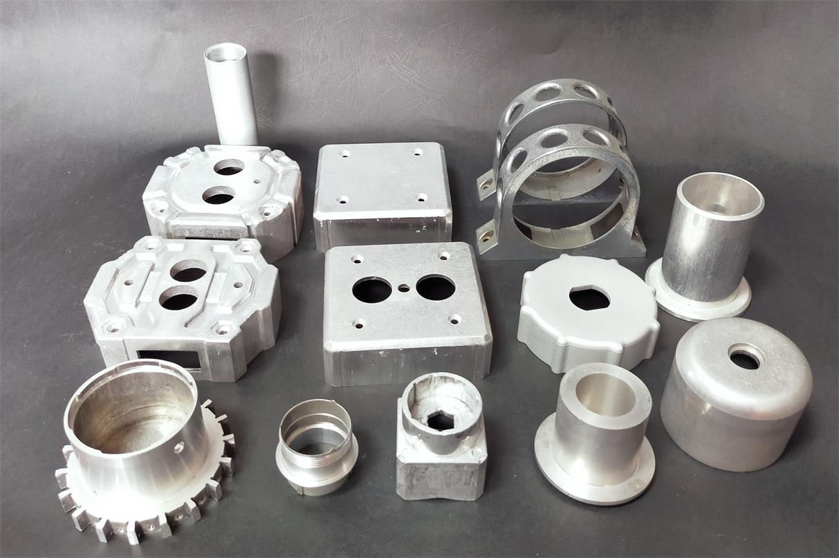 Aluminum automotive parts housing 1118-34 : customerization: Can be produced according to customer needs